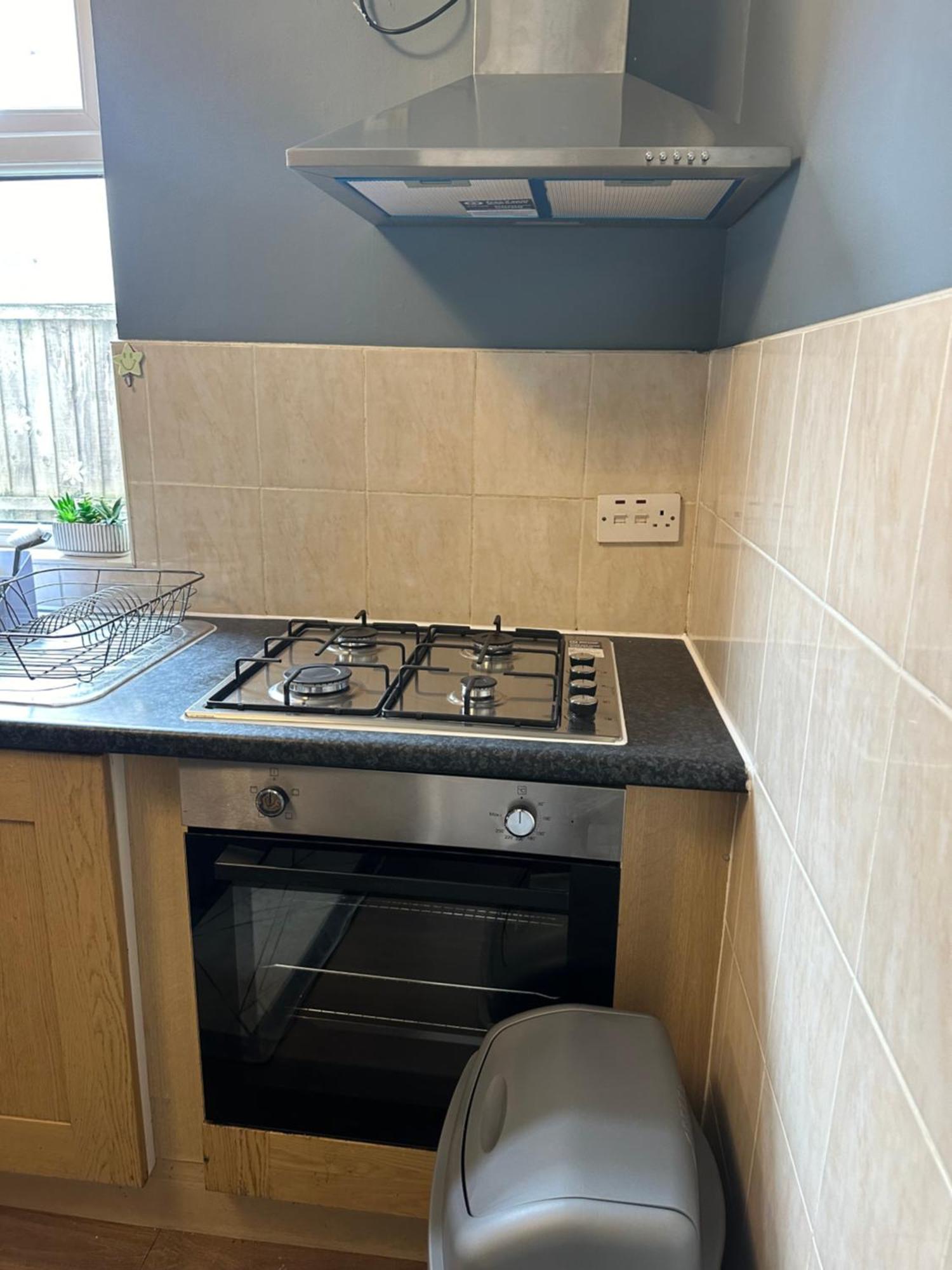 לונדון Amazing Ground Floor One Bedroom Apartment Forest Road מראה חיצוני תמונה